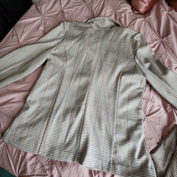 JACKET AND CROP PANTS SET - Picture 3 of 9